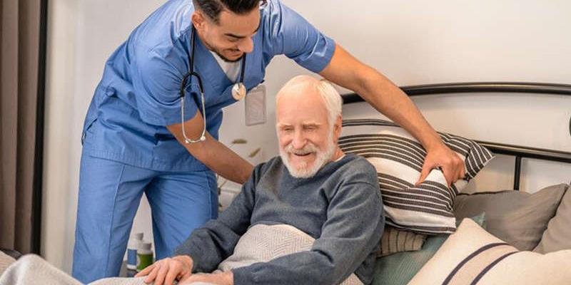 مرکز مراقبت و پرستاری ۱۸۱۴ شیراز؛ آرامش در قلب خانه شما